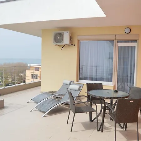 Apartment Panorama Summerland Mamaia